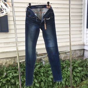 NWT American Eagle Jegging size 4